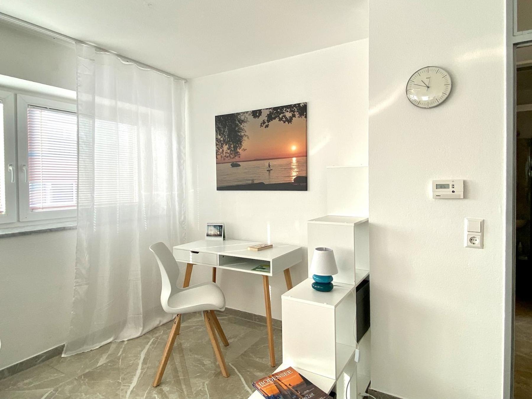 Ferienwohnung Riva - Wohlfuehloase In Ruhiger Lage Линдау Екстериор снимка